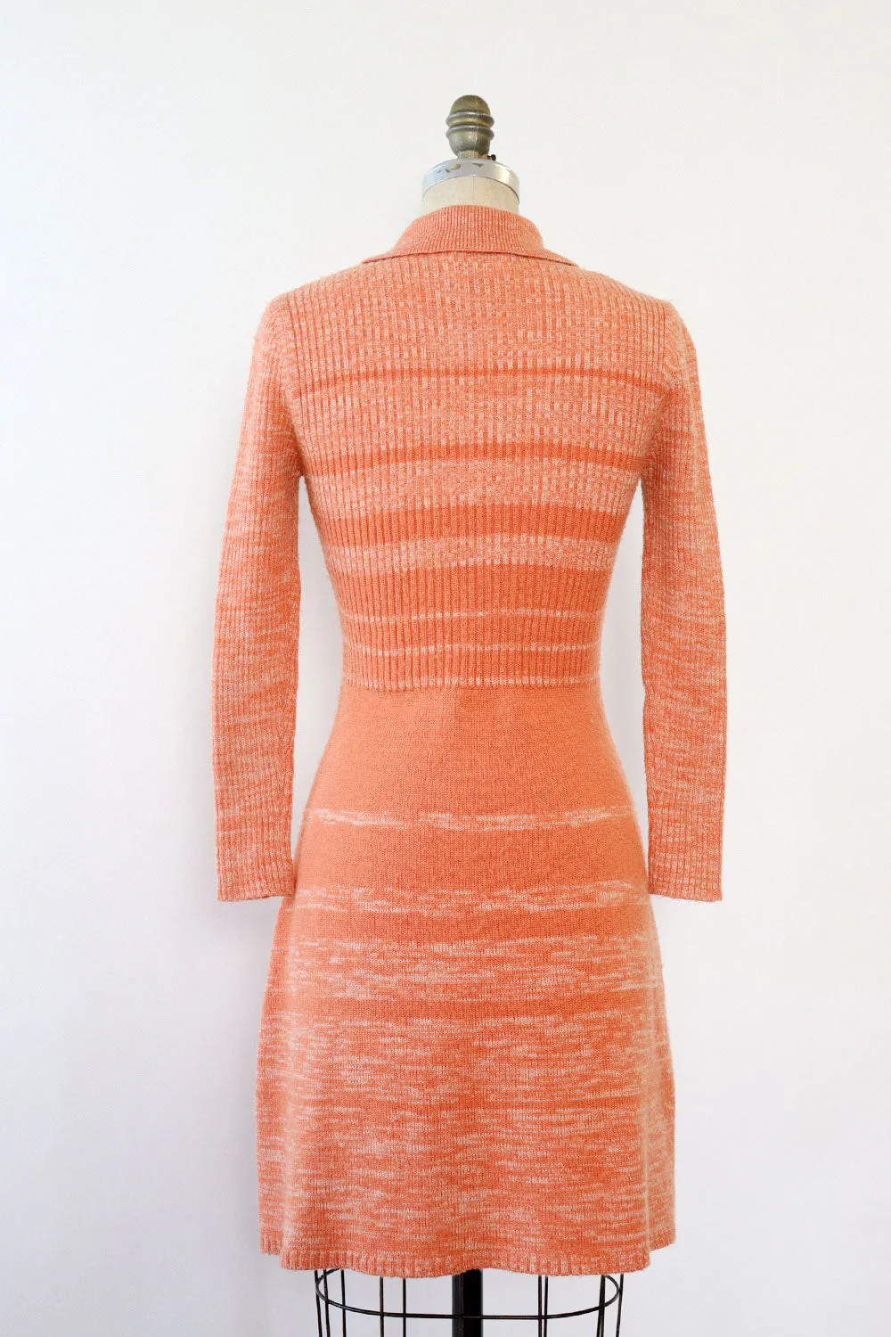 70s Peach Ribbed Sweaterdress S/M