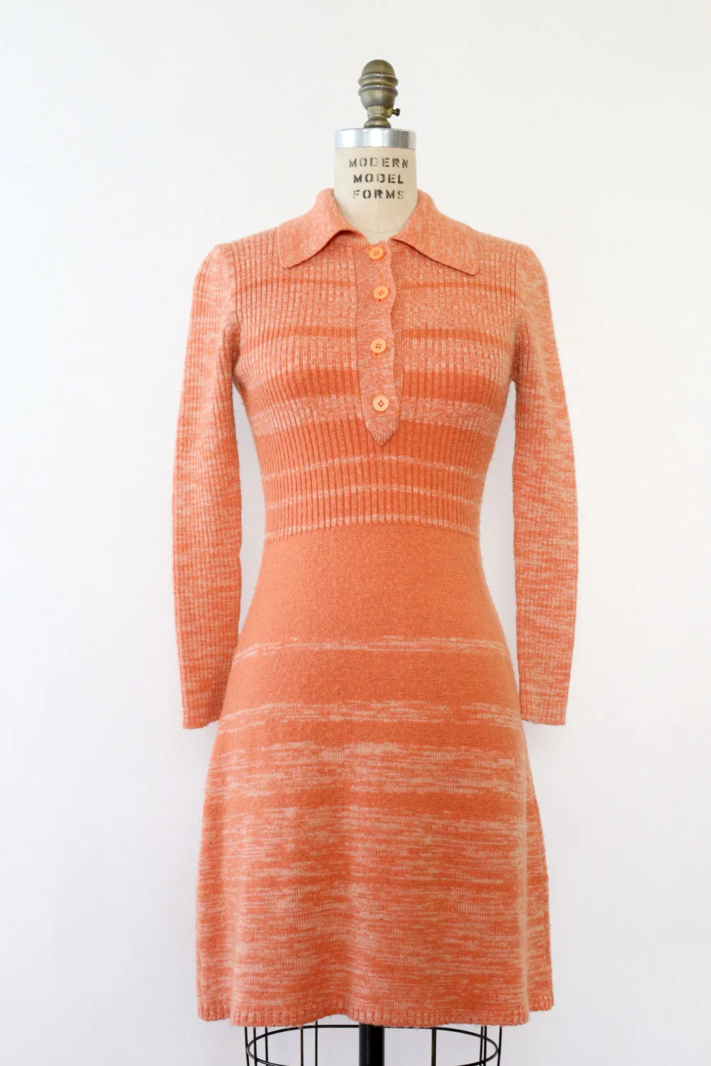 70s Peach Ribbed Sweaterdress S/M