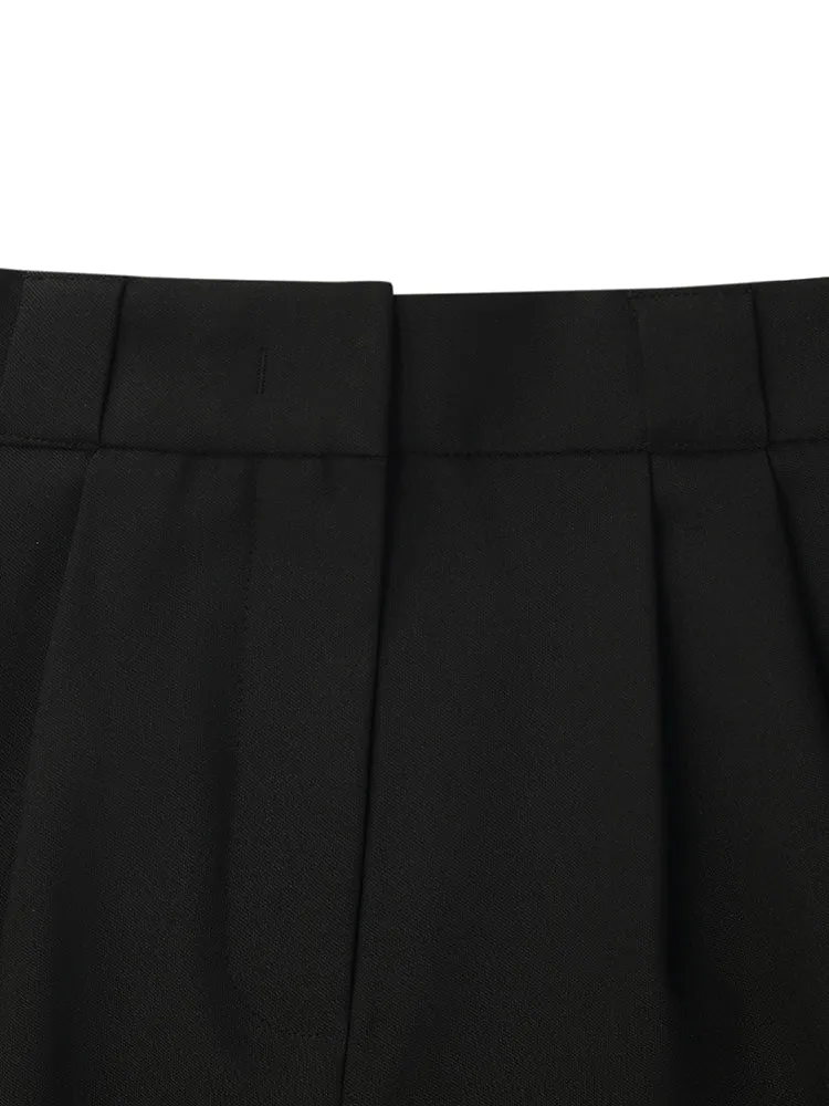 Black Loose A-Line Shorts With Belt