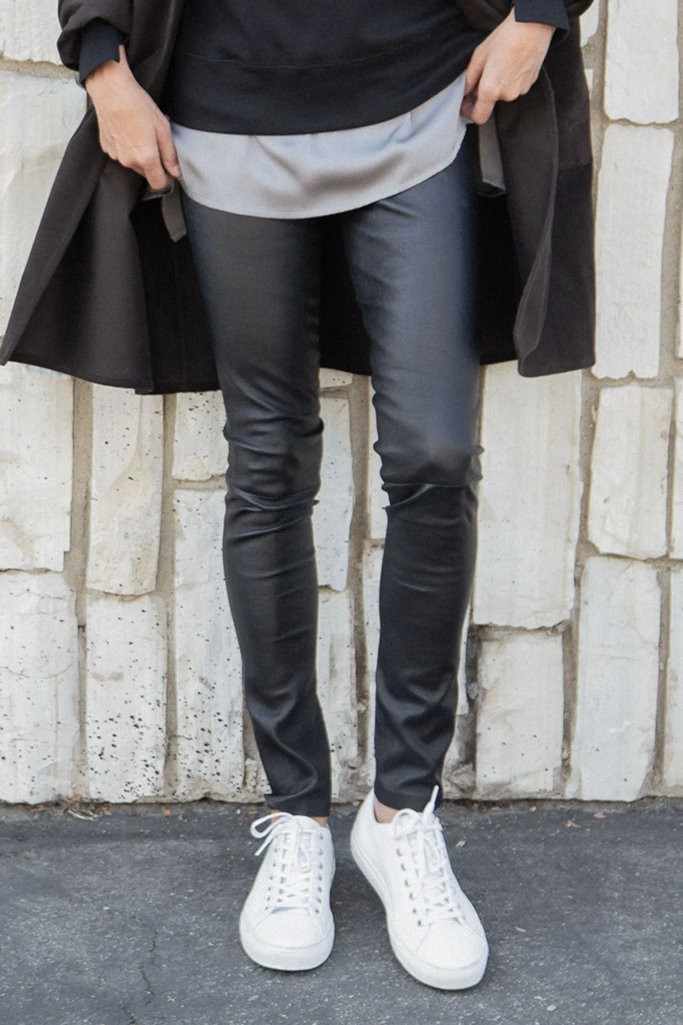 CALISTA LEGGING IN STRETCH LEATHER - PRE-ORDER NOW