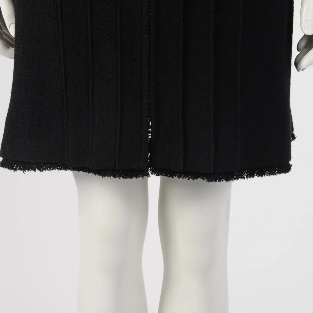 Chanel Black Wool Crepe Pintuck Detail Dress FR 36