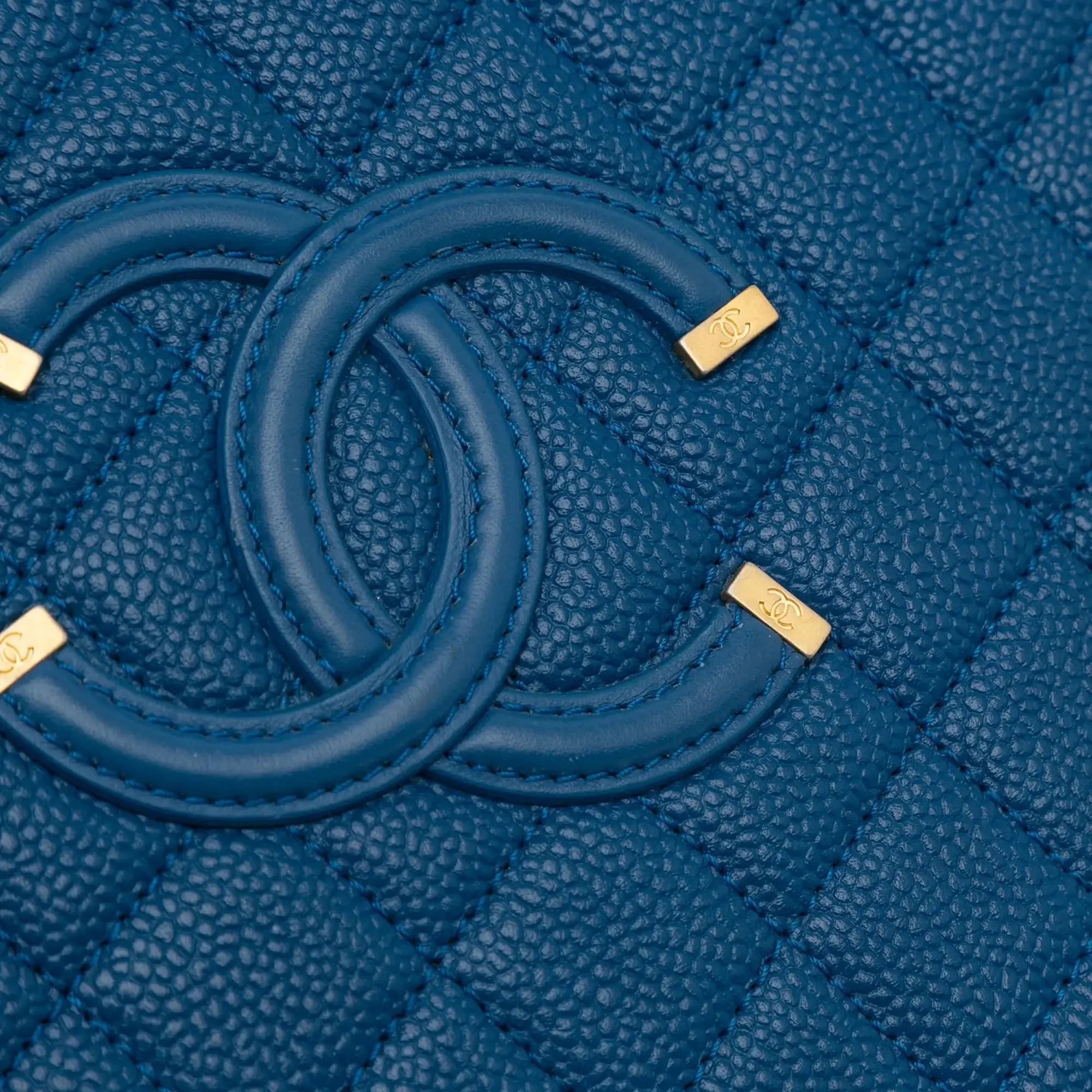 Chanel CC Filigree Vanity Case Blue Caviar Gold