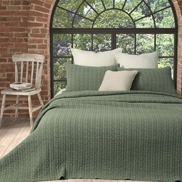 ESTELLE GREEN KING QUILT