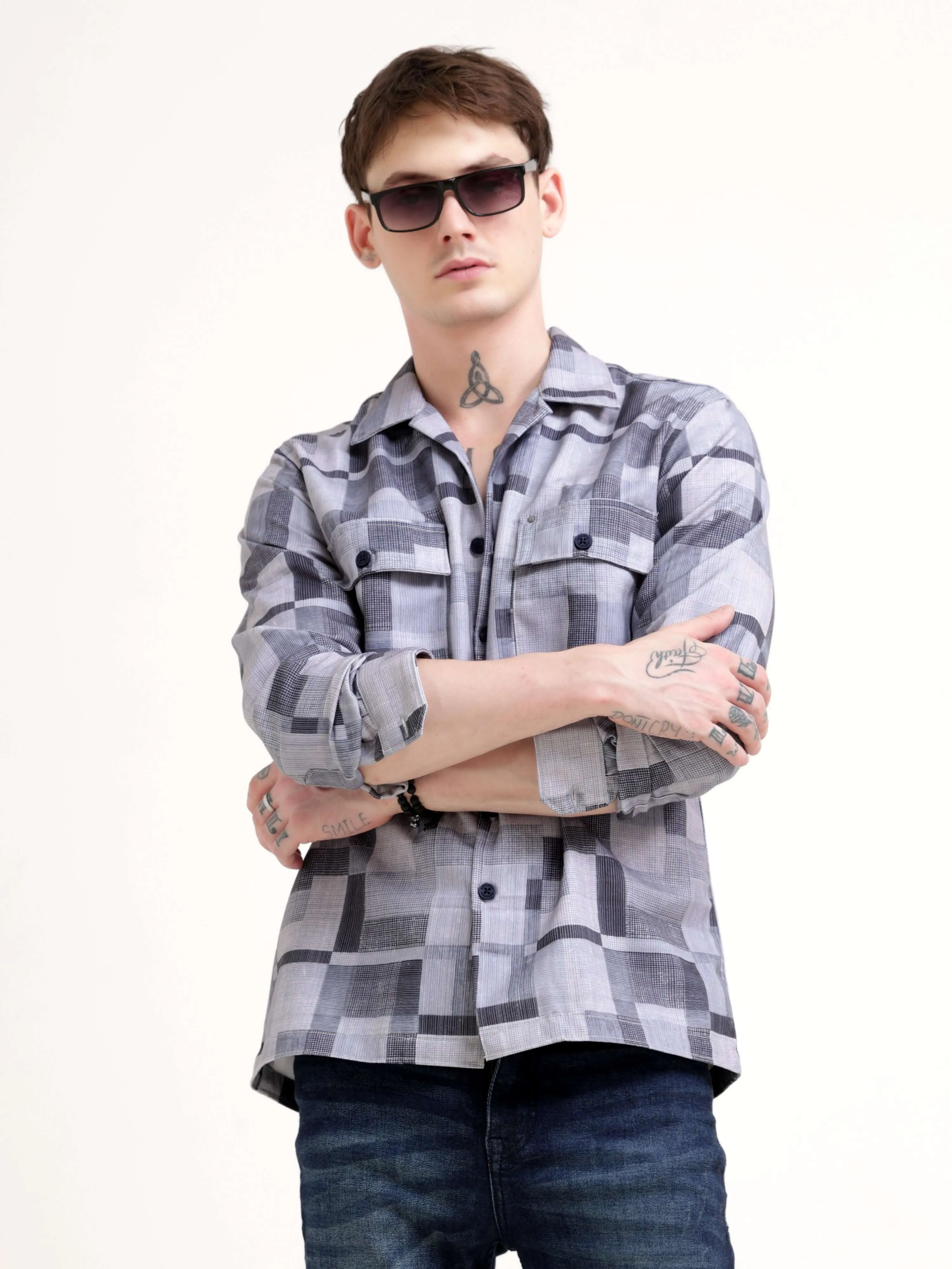 Geovibrance abstract gray Overshirt