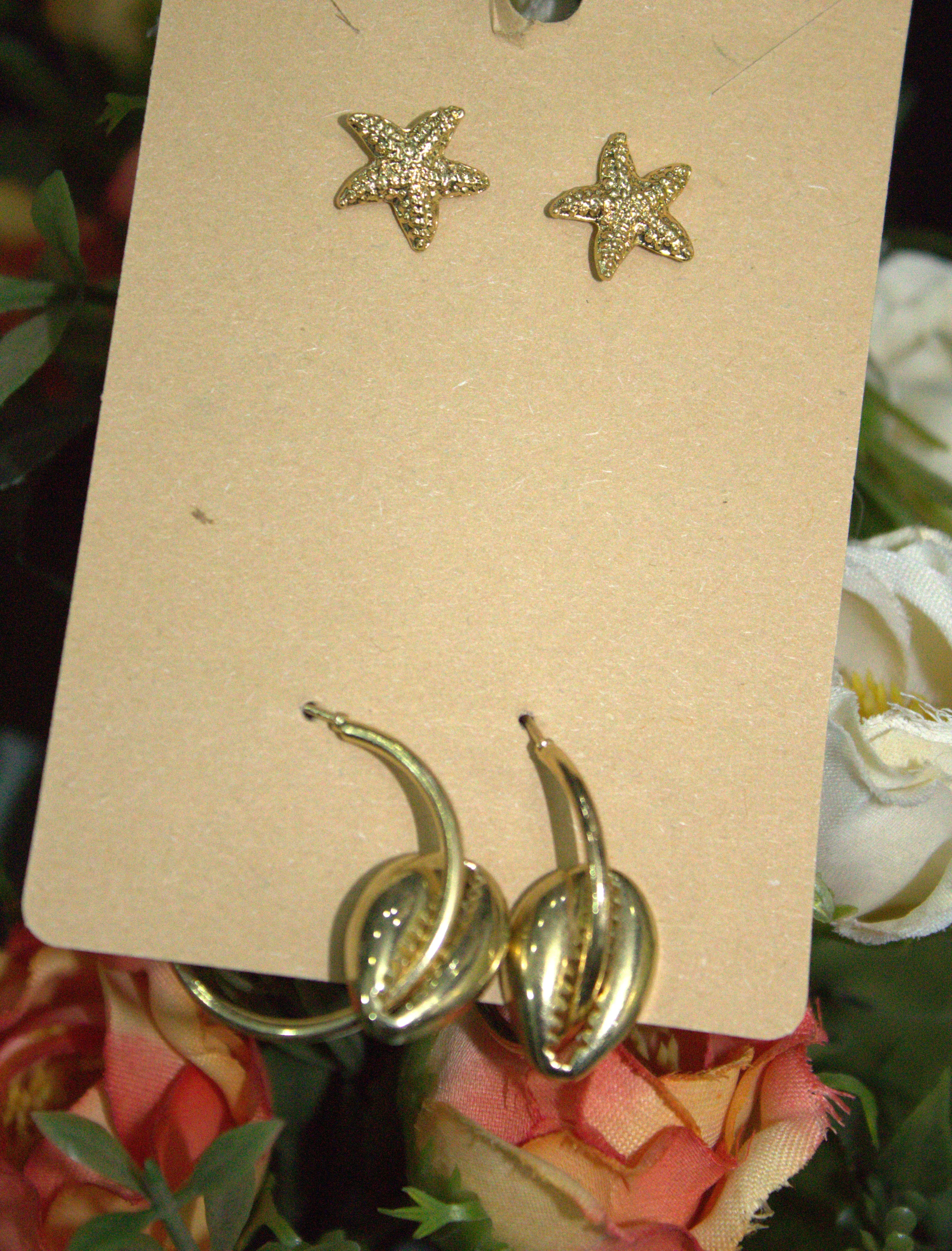 Gold earring  set