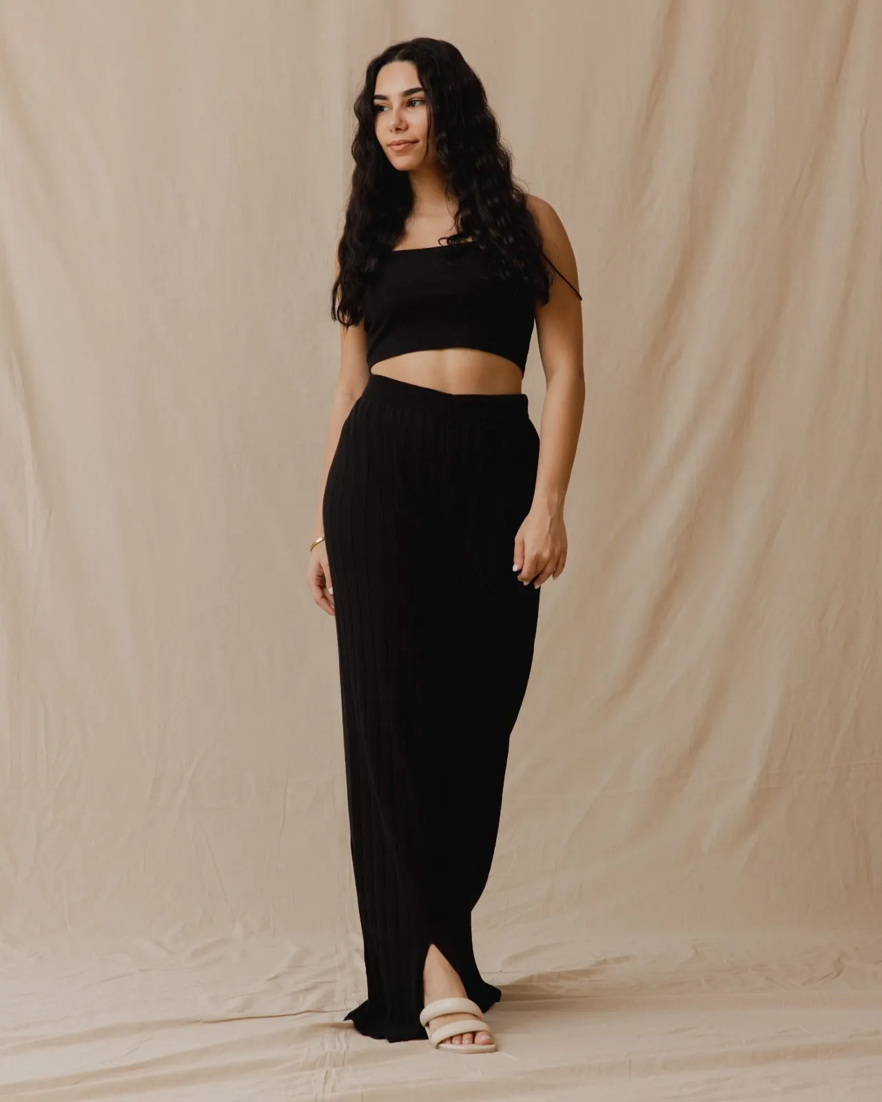 Knitted Pants With A Slit Black