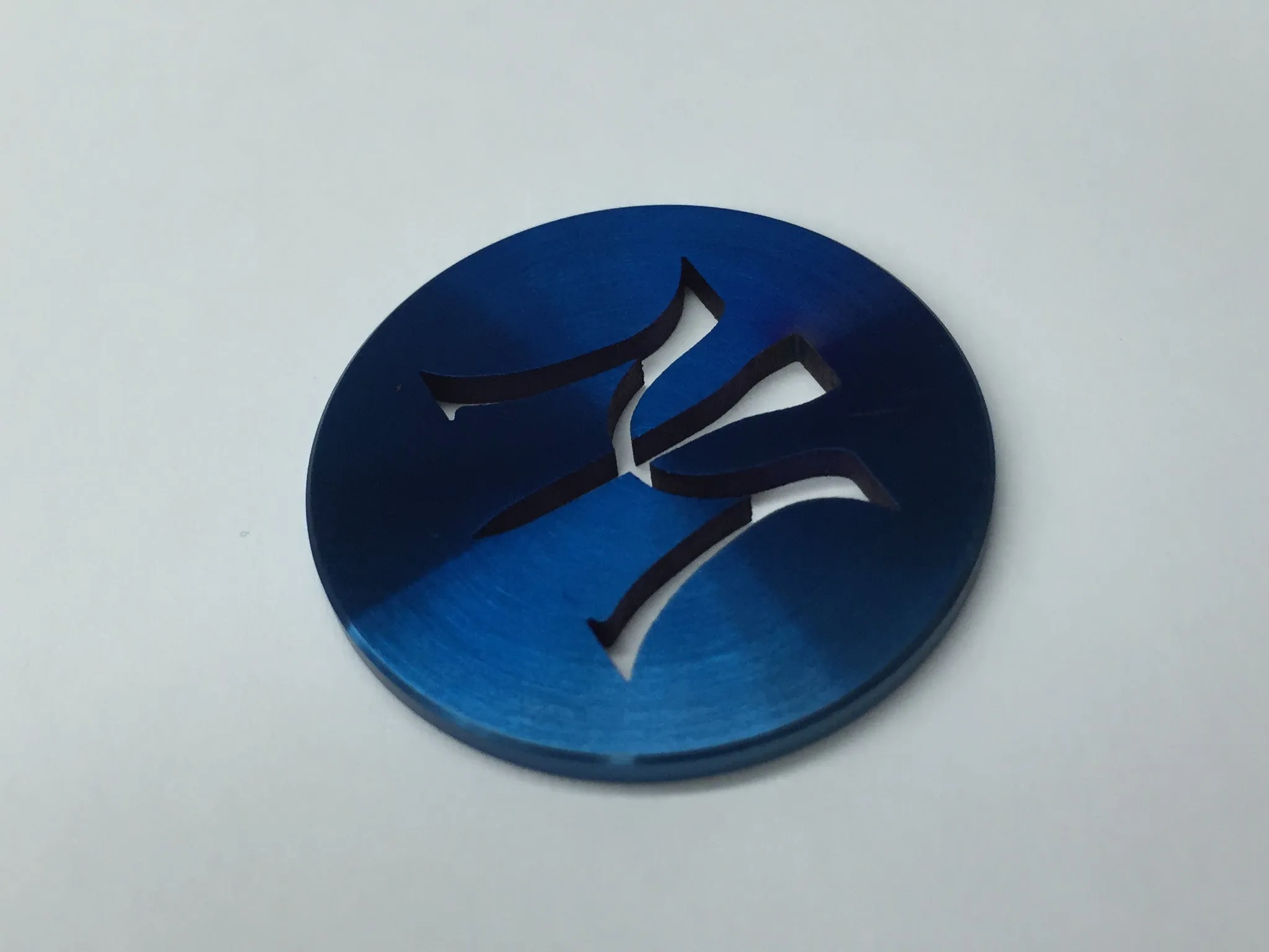 Miura Golf Ball Marker Cobalt Blue