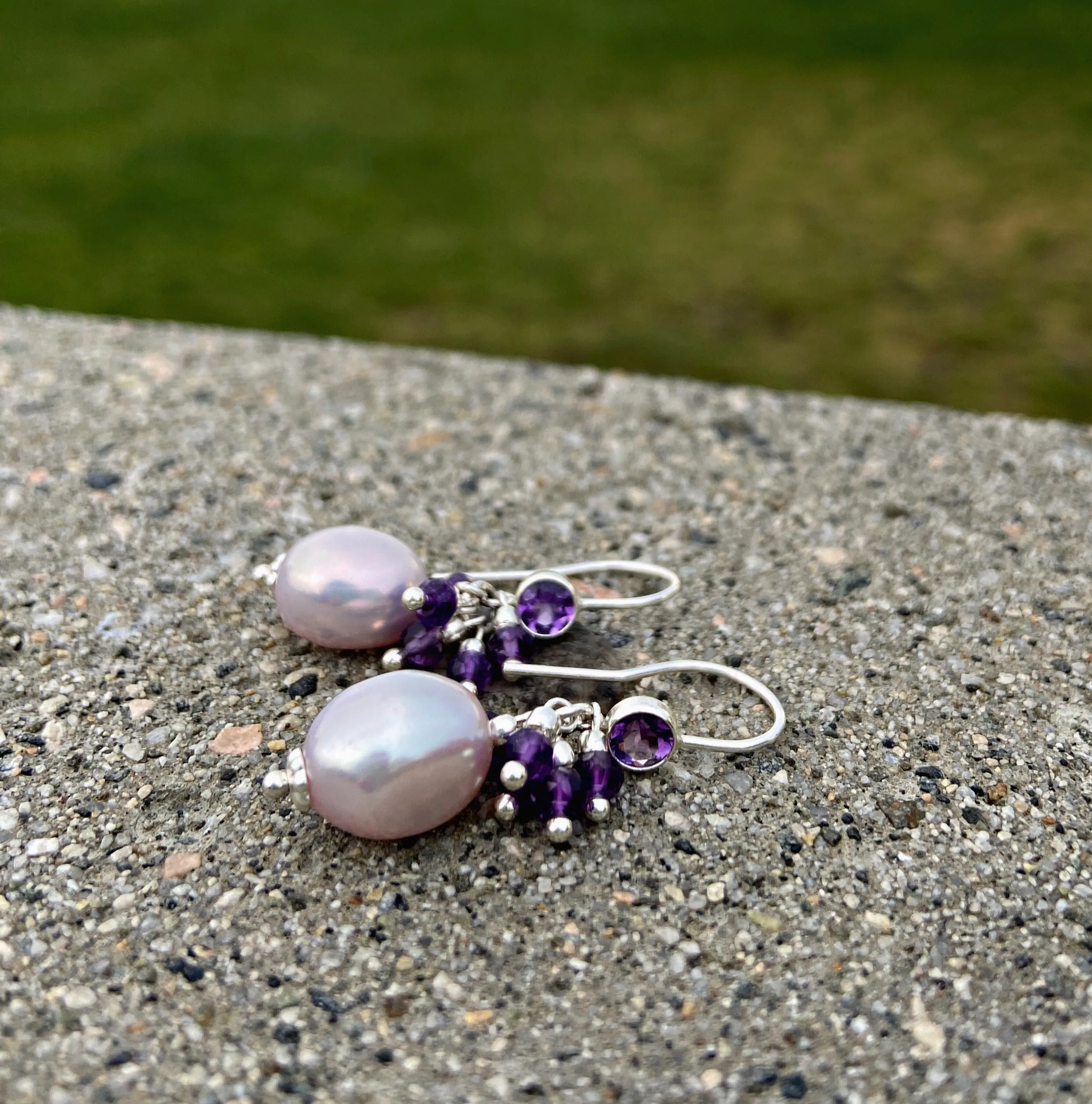 Petite Orchidée Amethyst Baroque Earrings