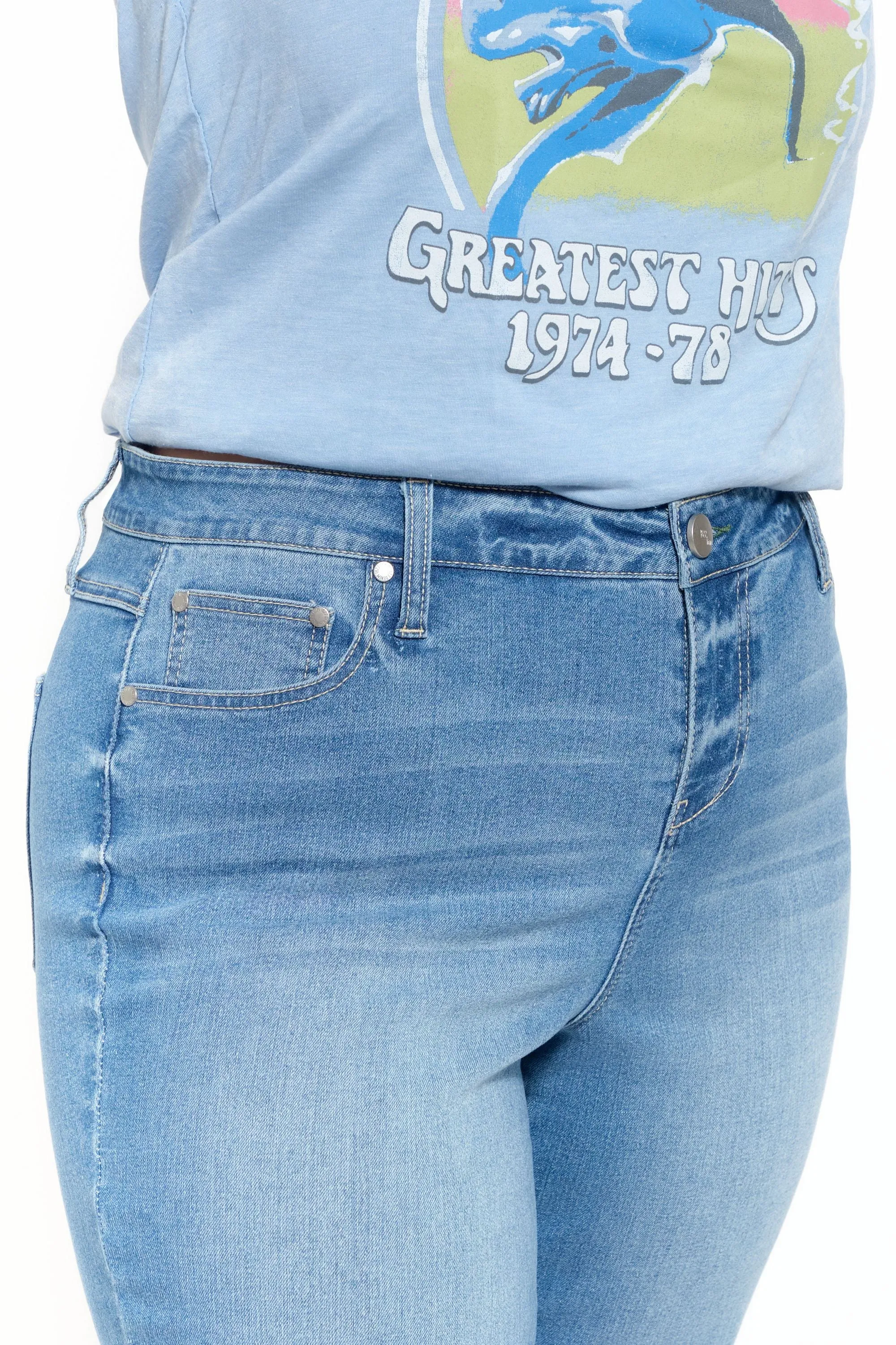 Plus Re:Denim Straight Jeans in Kinsley