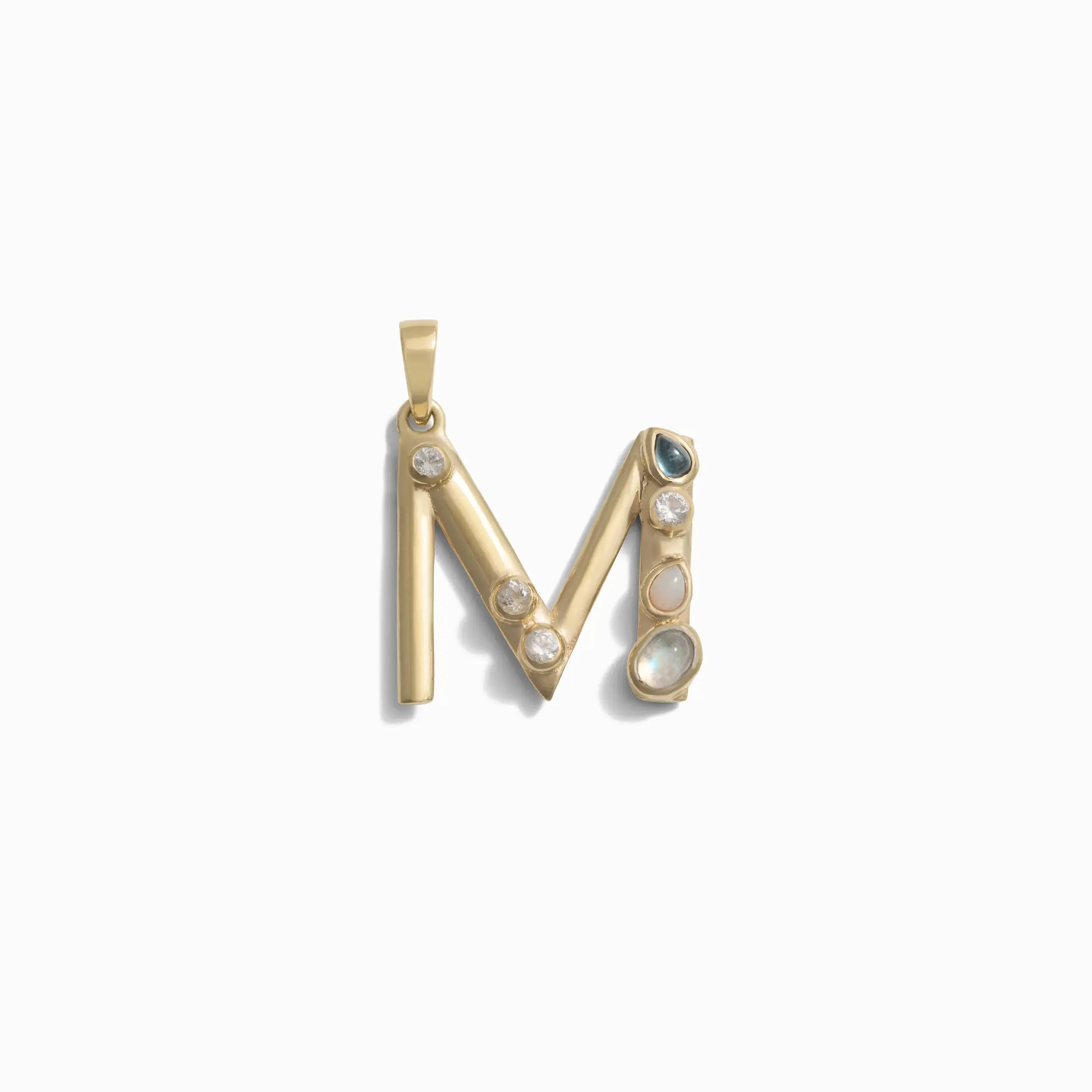 Q Initial Pendant