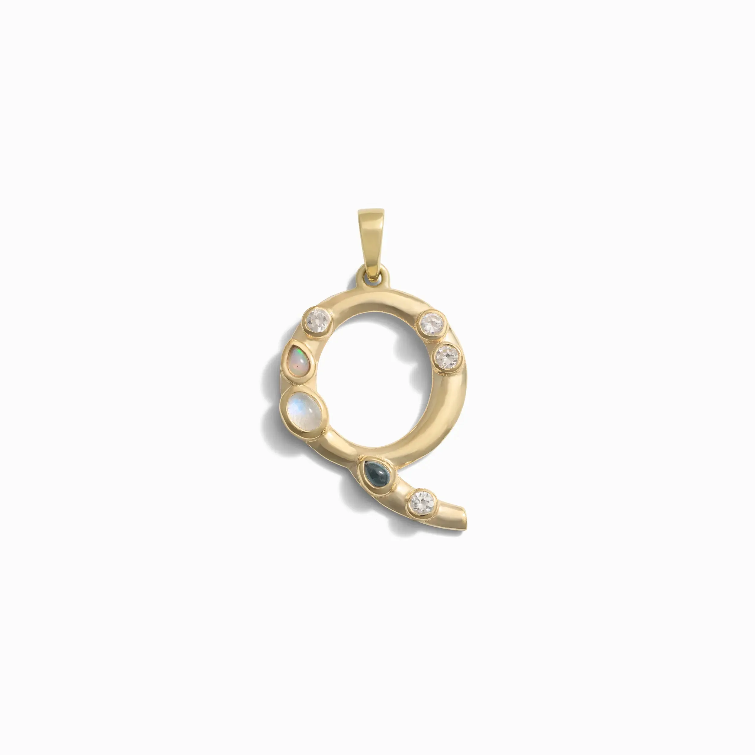 Q Initial Pendant