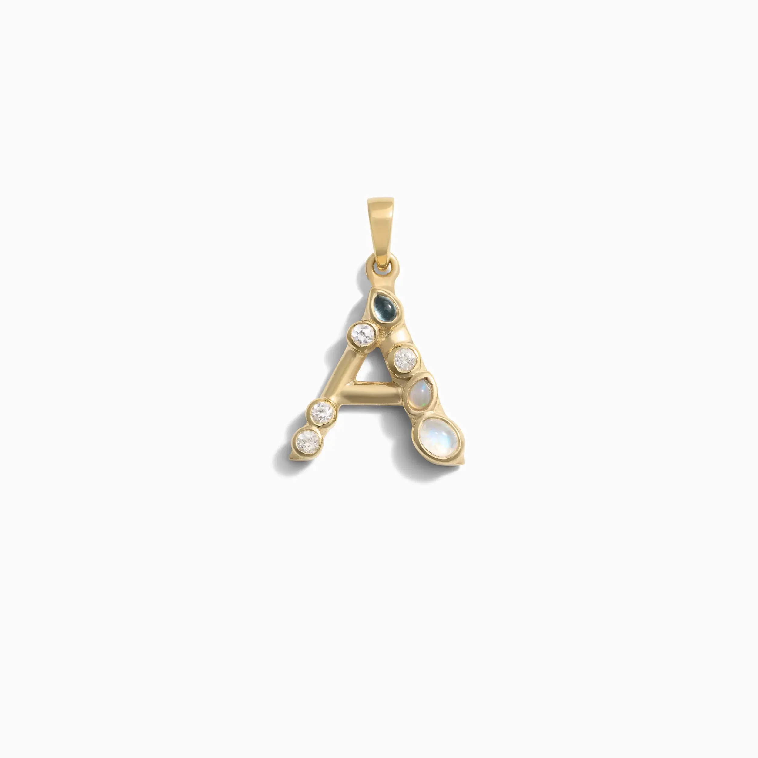 Q Initial Pendant