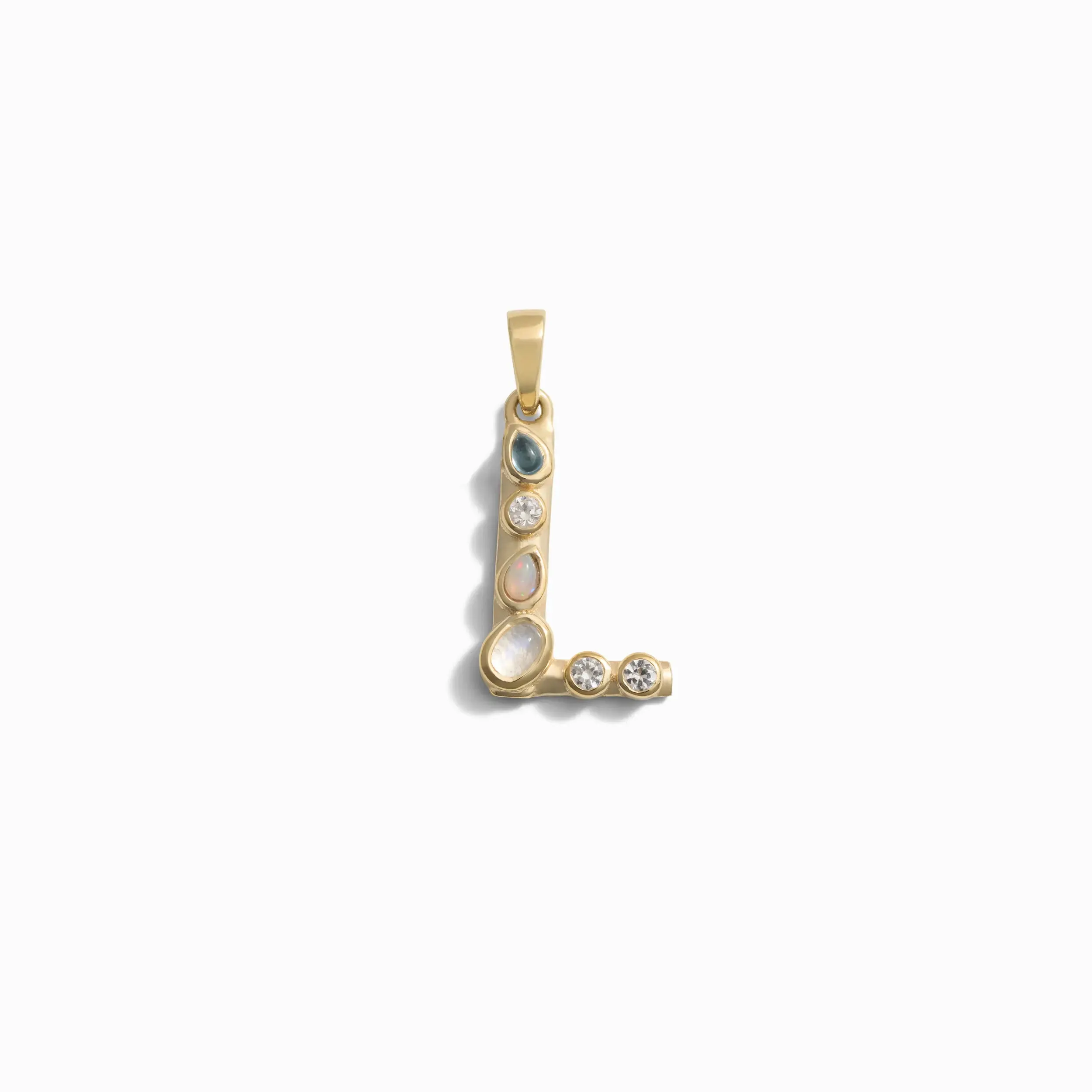 Q Initial Pendant