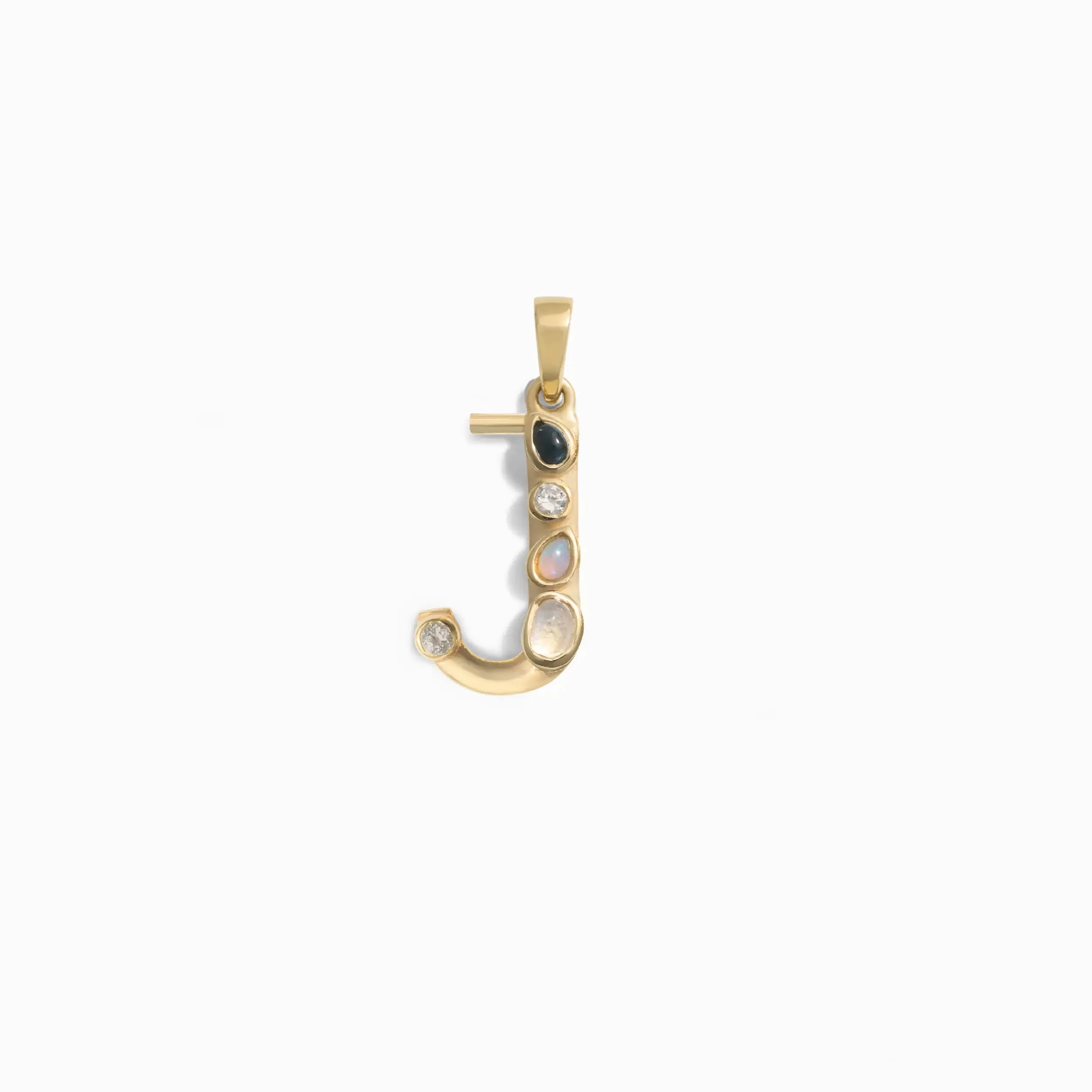 Q Initial Pendant