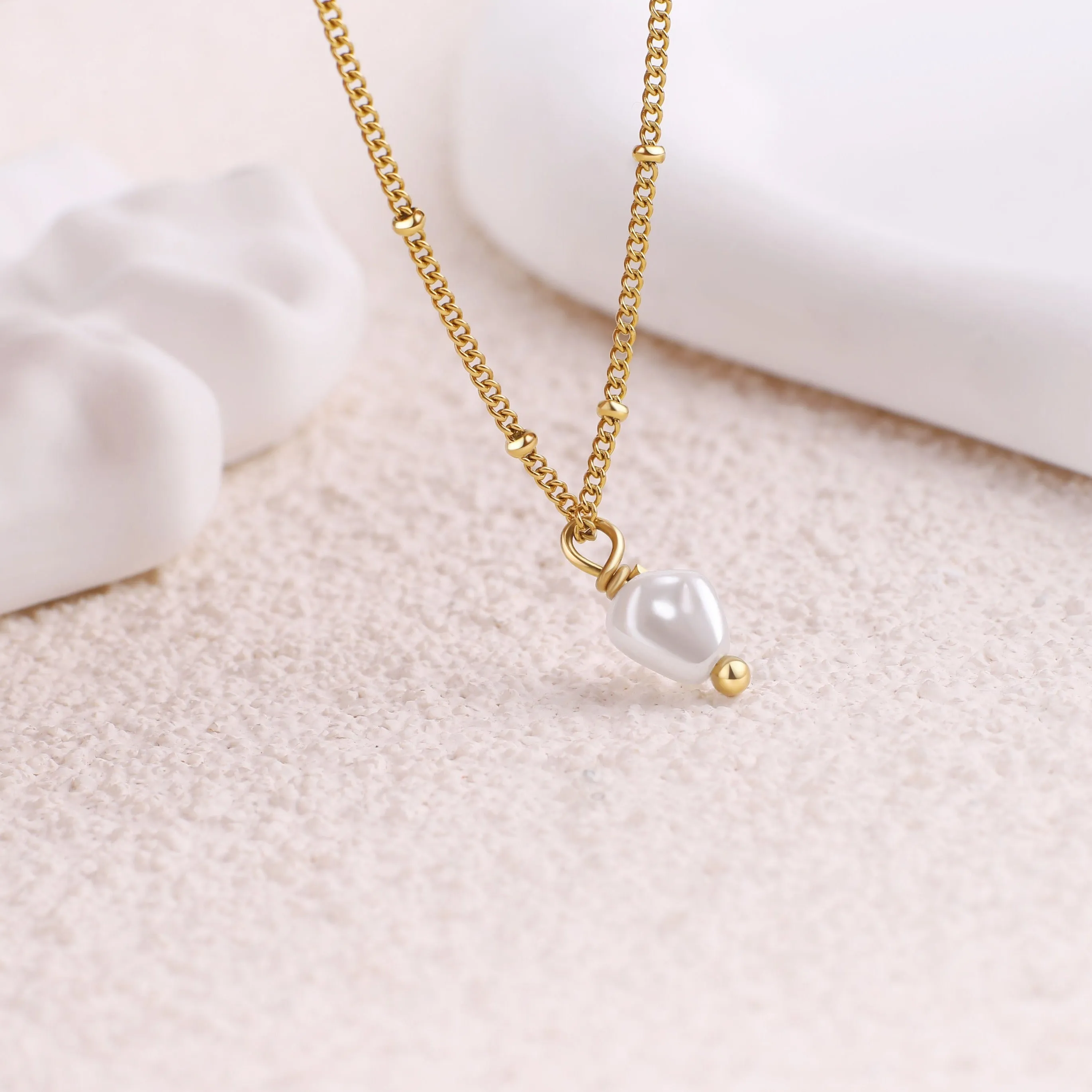 Single Freshwater Pearl Necklace