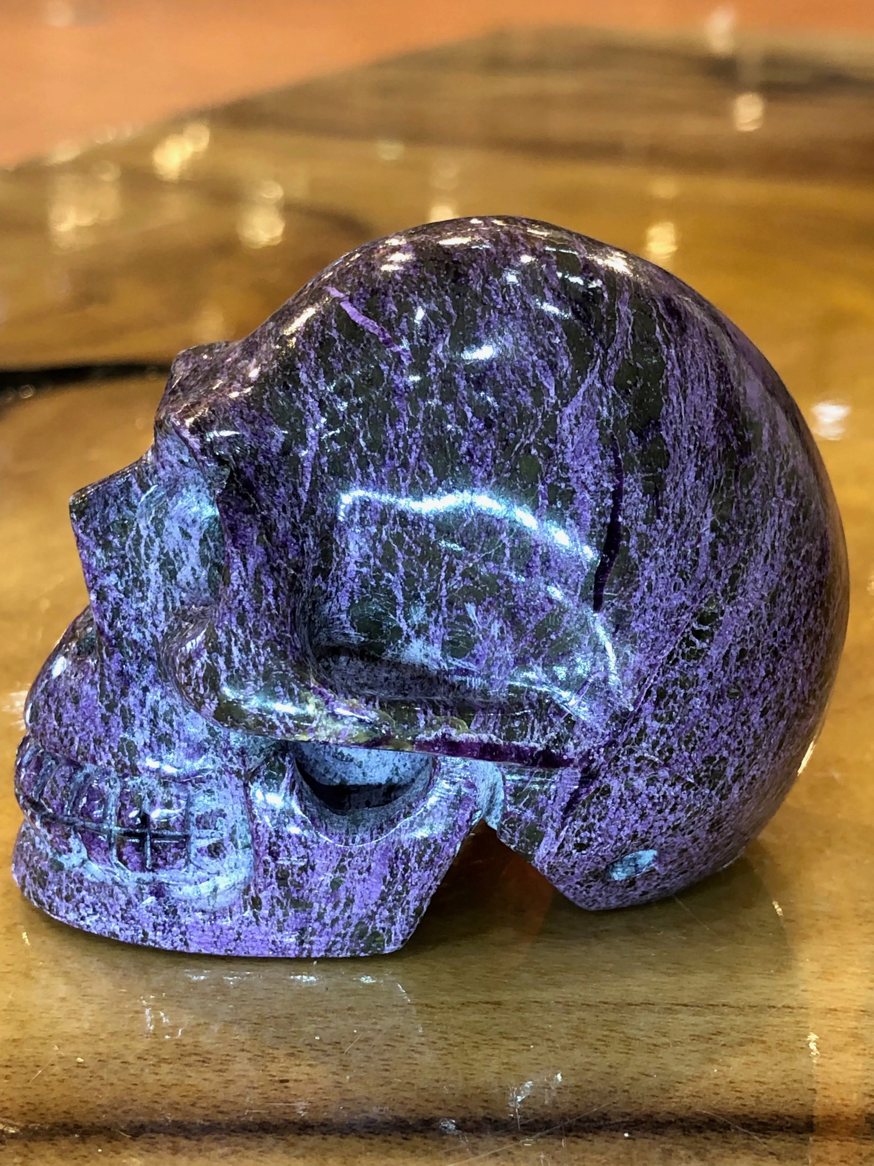 Stichtite Skull [1k909]