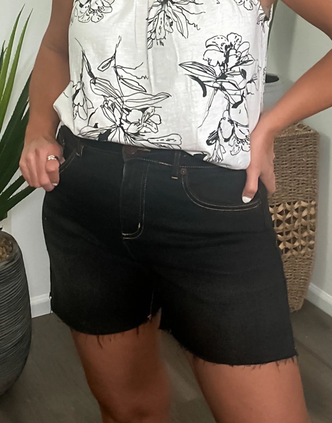 Tribal Ida Audrey Classic Denim Shorts : Dusty Black